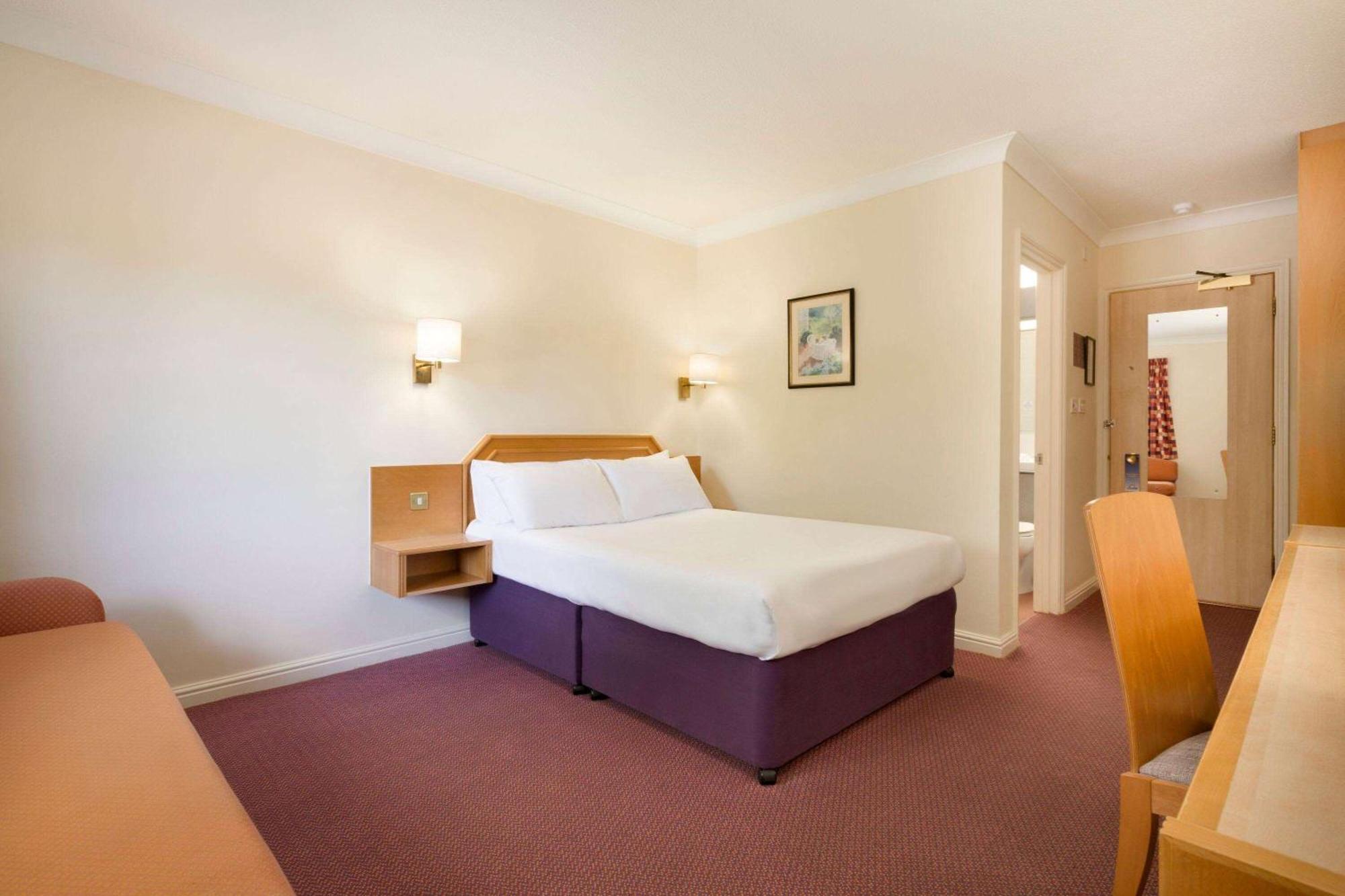 Days Inn Southampton Rownhams Chilworth  Экстерьер фото