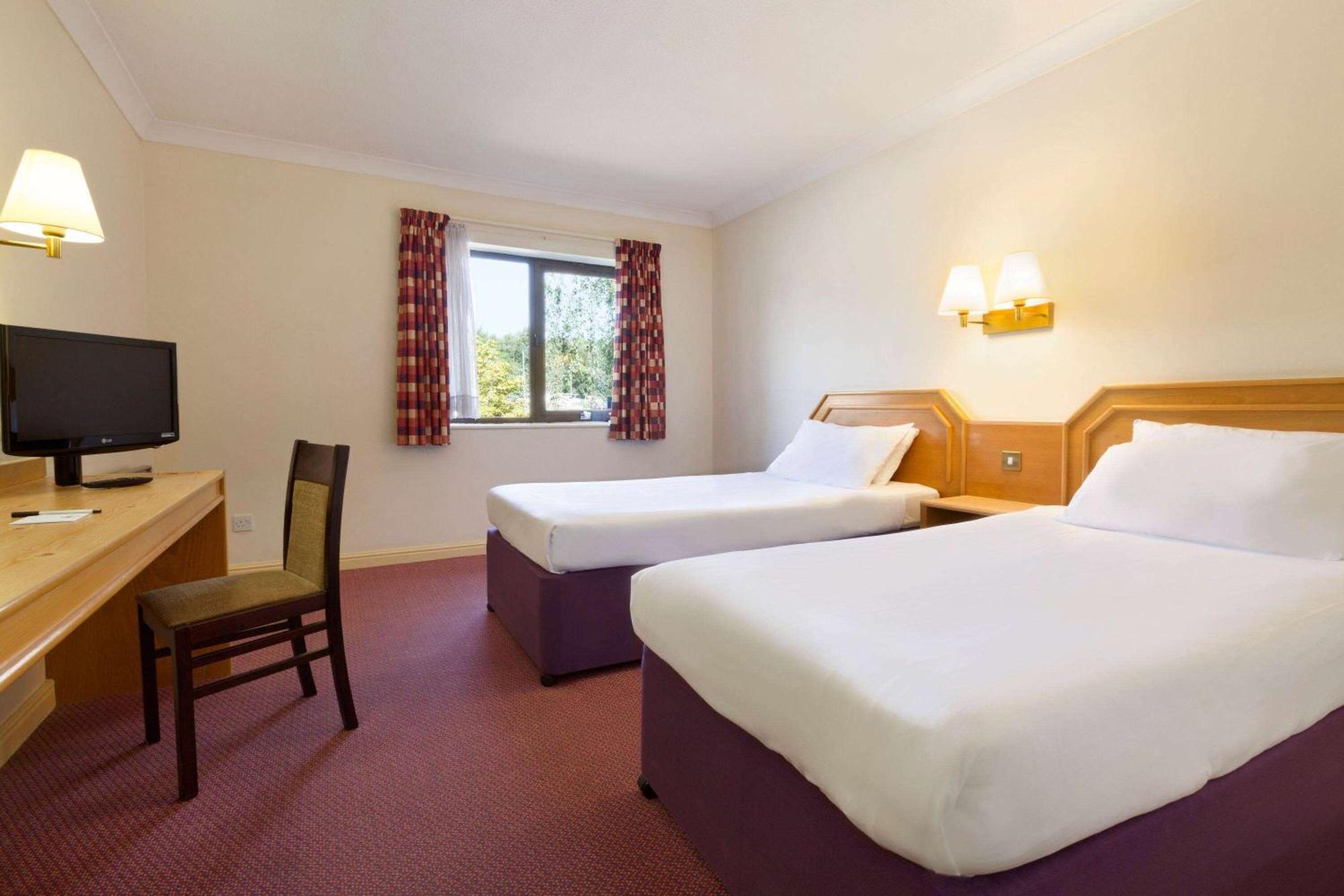 Days Inn Southampton Rownhams Chilworth  Экстерьер фото