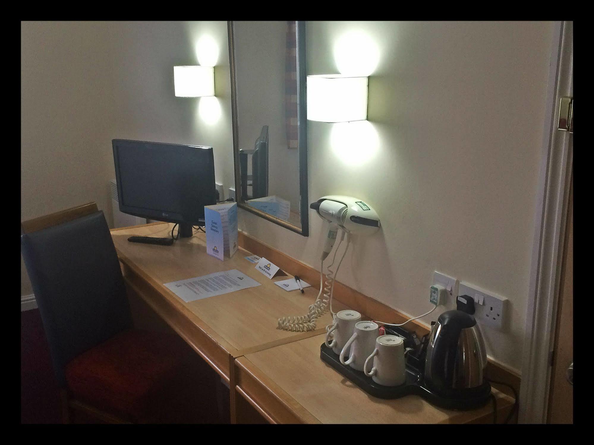 Days Inn Southampton Rownhams Chilworth  Экстерьер фото